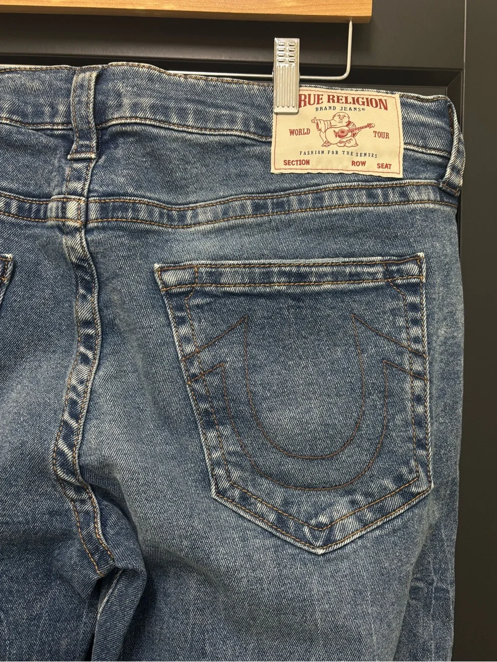 True Religion Ricky Relaxed Straight Jeans Men’s 36 NWT Ghost Wave Medium Wash